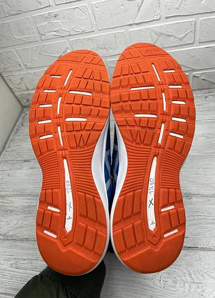 Бігові кросівки asics 9