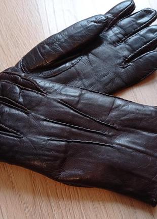 Кожаные перчатки с натуральным мехом