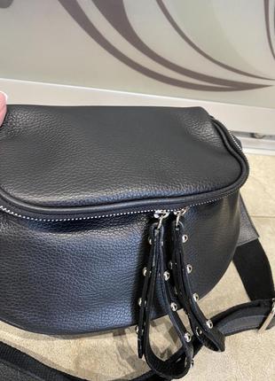 Сумка чорна італійська сумка кроссбоди з м'якої шкіри м'яка сумка на плече3 фото