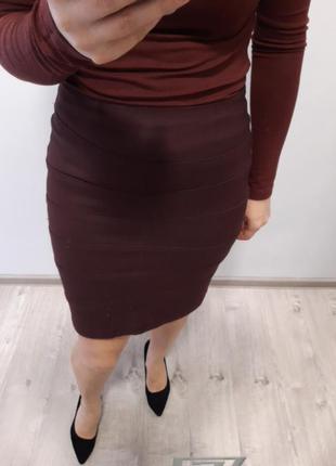 Спідниця класична спідниця