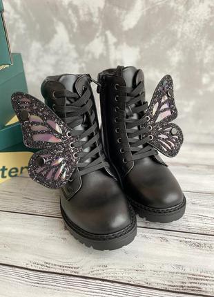 Зимові черевики з метеликами5 фото