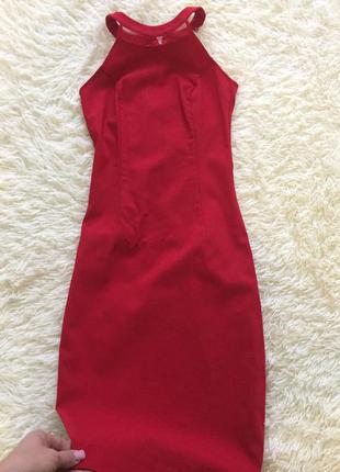 Стильное красное платье футляр!2 фото