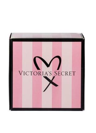 Глянцева коробочка victoria's secret для упаковки трусиків 10*10*42 фото