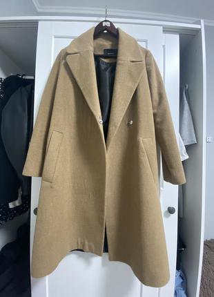 Бежеве Пальто zara