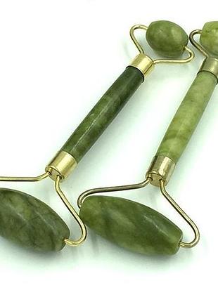 Нефритовый роликовый массажер для лица