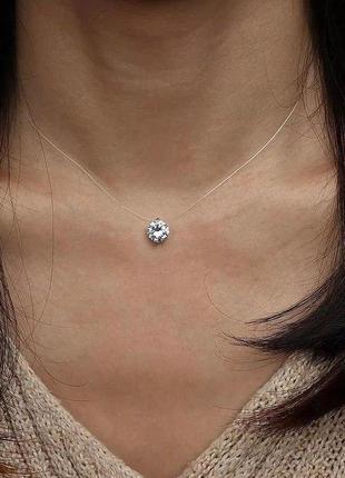 Кулон белый камушек на прозрачной леске-резинке