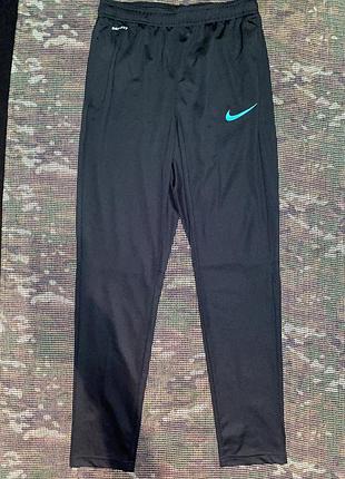Штаны nike sportswear, оригинал, размер м