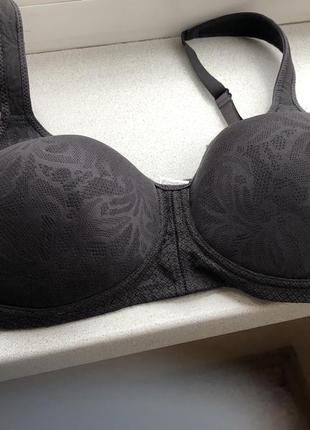 Бюстгальтер