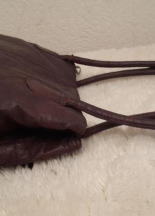 Практичная кожаная сумка через плечо gigi2 фото