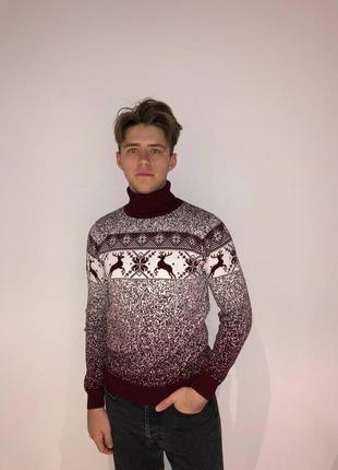 Светр з оленями чоловічий червоний з горлом