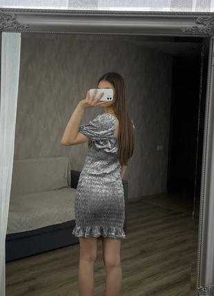 Бархатисте приталене плаття h&m4 фото