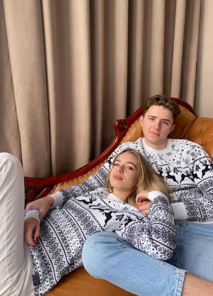Парные свитера с оленями женский / мужской  белый купить наложенный платеж family look5 фото