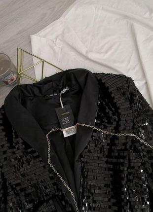 Шикарный черный пиджак, очень роскошно смотрится, длинная пайетка5 фото