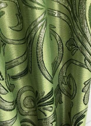 Портьерная ткань для штор жаккард зеленого цвета с вензелями