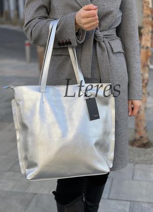 Шкіряна містка срібляста сумка-шопер, кольори в асортименті5 фото