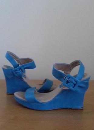 Босоніжки given.