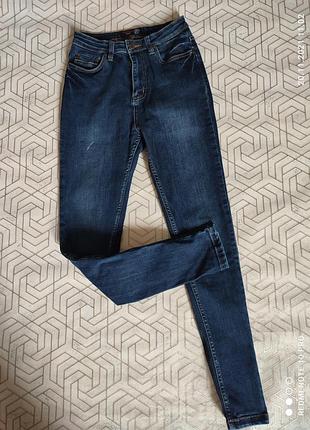 Джинсы женские. джинсы на девочку. джинсы с высокой талией. джинси