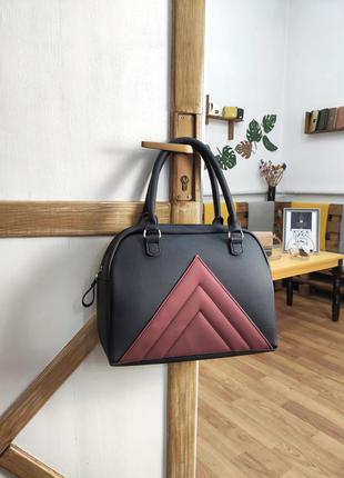 Жіноча сумка з короткими ручками . женская сумка иж экокожи . вместительная сумка . сумка а4