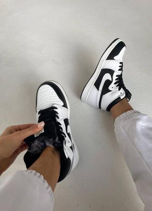 Nike air jordan 1 retro « white / black зимові жіночі кросівки найк аїр джордан10 фото