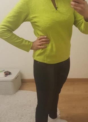 Яскрава, м'яка фліс rucanor в ідеальному стані. розмір s-m