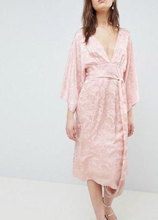Платье-кимоно из мягкого жаккарда с поясом с бахромой asos