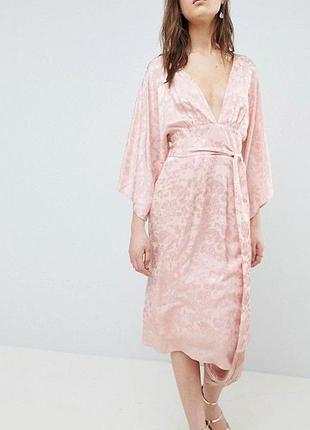 Платье-кимоно из мягкого жаккарда с поясом с бахромой asos