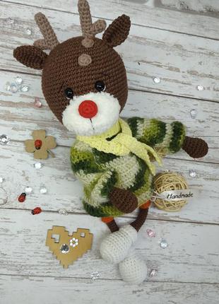 Олень, новогодний олень, рождественский подарок