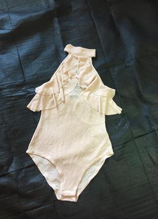 Топ пудровий з блиском, боді топ, рюші, волани, чокер, американська пройма