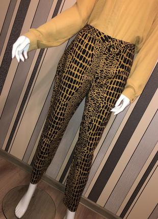 Зауженные котоновые брюки высокая посадка