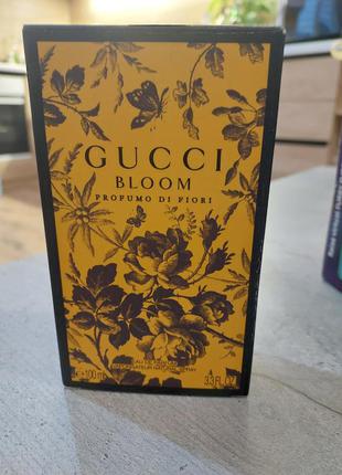 Gucci bloom profumo di fiori