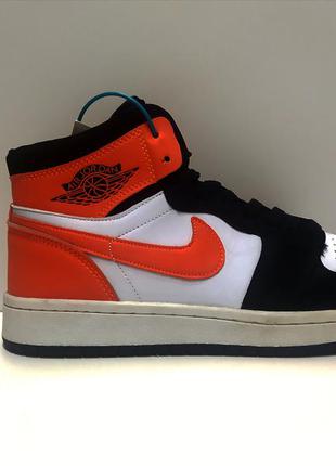 Кроссовки air jordan 1 retro high1 фото