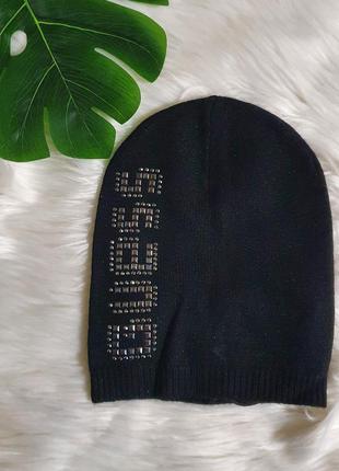 Черная шапка с шерстью guess оригинал