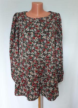 Блуза в мелкий цветочный принт свободного кроя и круглой горловиной primark(размер 14-16)1 фото