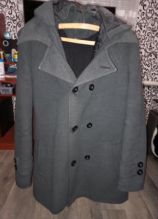 Круте чоловіче зимове пальто