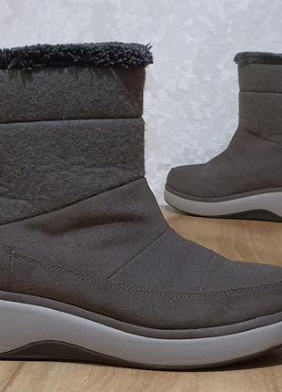 Оригінальні теплі чобітки clarks "un vista walk 2" 37,5 р