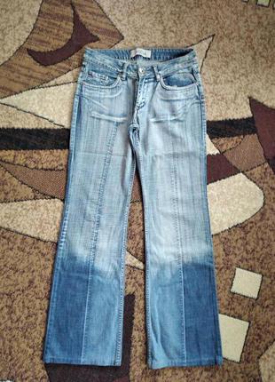 Джинсы