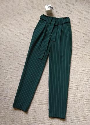 Брюки штаны с защипами, брюки в полоску с защипами, зеленые штаны с защипами1 фото