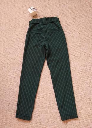 Штани штани з защипами, брюки в смужку з защипами, зелені штани з защипами3 фото