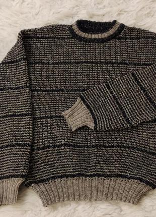 Новый полу шерстяной, объемный свитер.4 фото