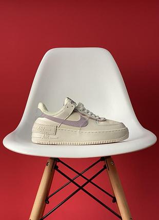Женские кожаные бежевые с фиолетовым кроссовки Hyper nike air force 1 shadow 🆕 найк
