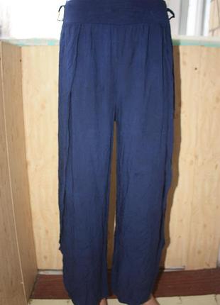 Лёгкие летние штаны на резинке оригинального кроя