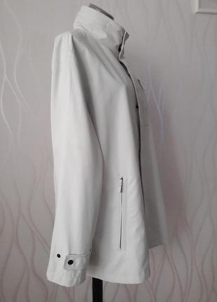 Супер красивая, аристократическая д/с куртка бежевого цвета. allegri3 фото