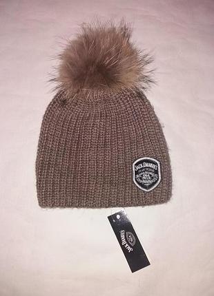 Зимняя шапка с енотом jack daniel's