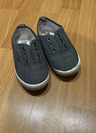 Макасіни hm на резинці, 25 розмір на 15,5 см