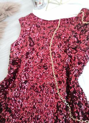 Бордовое платье, блестящие пайетки вышитые узорами.8 фото