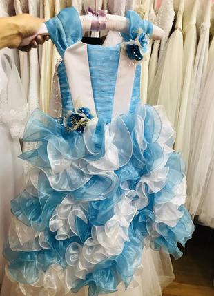 Нарядное платье на девочку 3-4 года. снежинка/ бусинка / конфетка