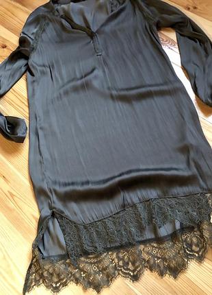 Актуальні плаття в стилі білизни