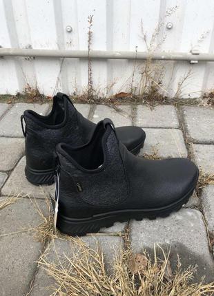 Ботинки ecco exostride gore-tex