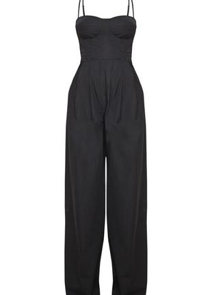 Класичний чорний комбінезон, з корсетом бра stradivarius