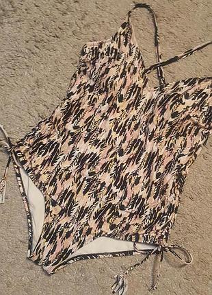 Оригінал.фірмовий,шикарний,злитий,відрядний купальник marks & spencer